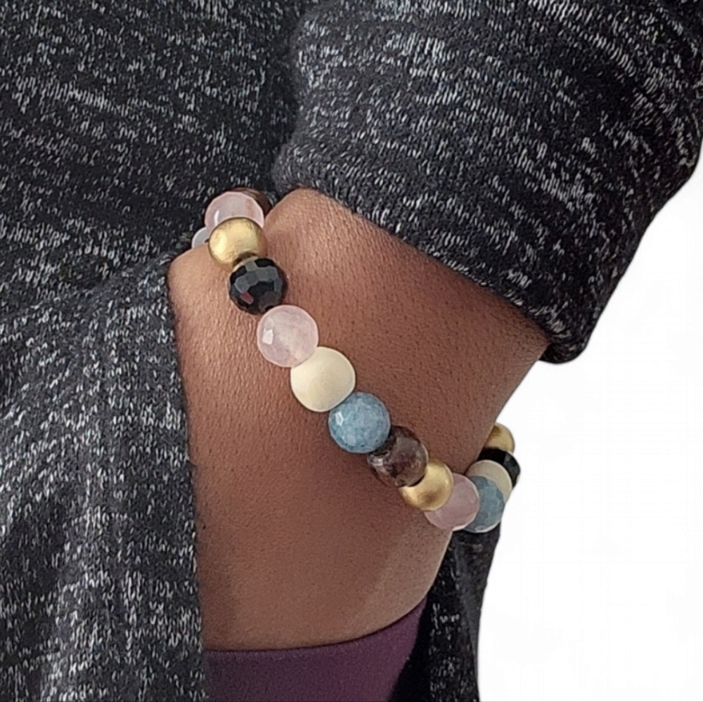 10MM Stretch Beaded Bracelet - Picture 3 of 7